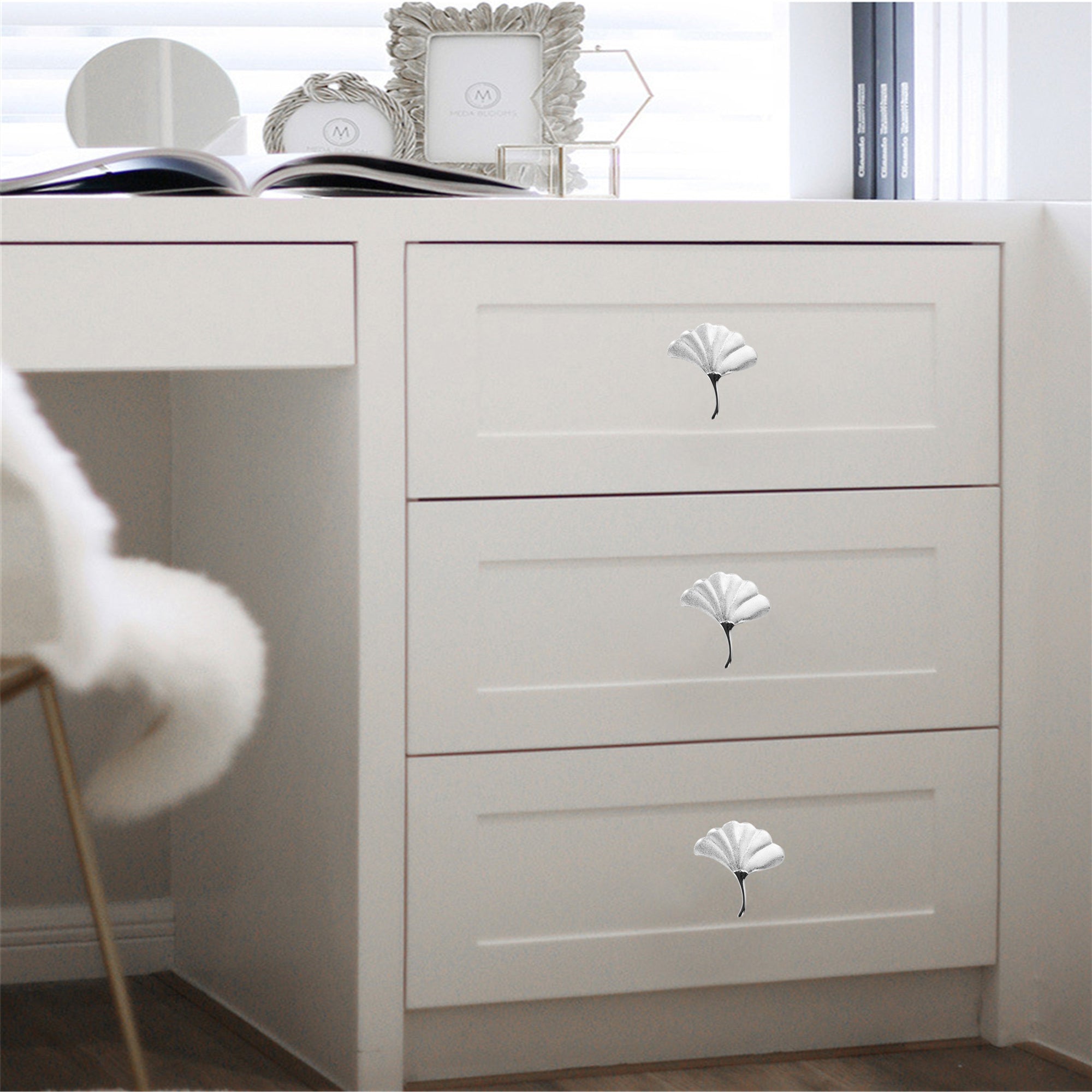 Ginkgo Leaf Drawer Knobs Modern Cabinet Pull Handle for Wardrobe Cupboard Drawer Bookcase Furniture (Small，Silver)