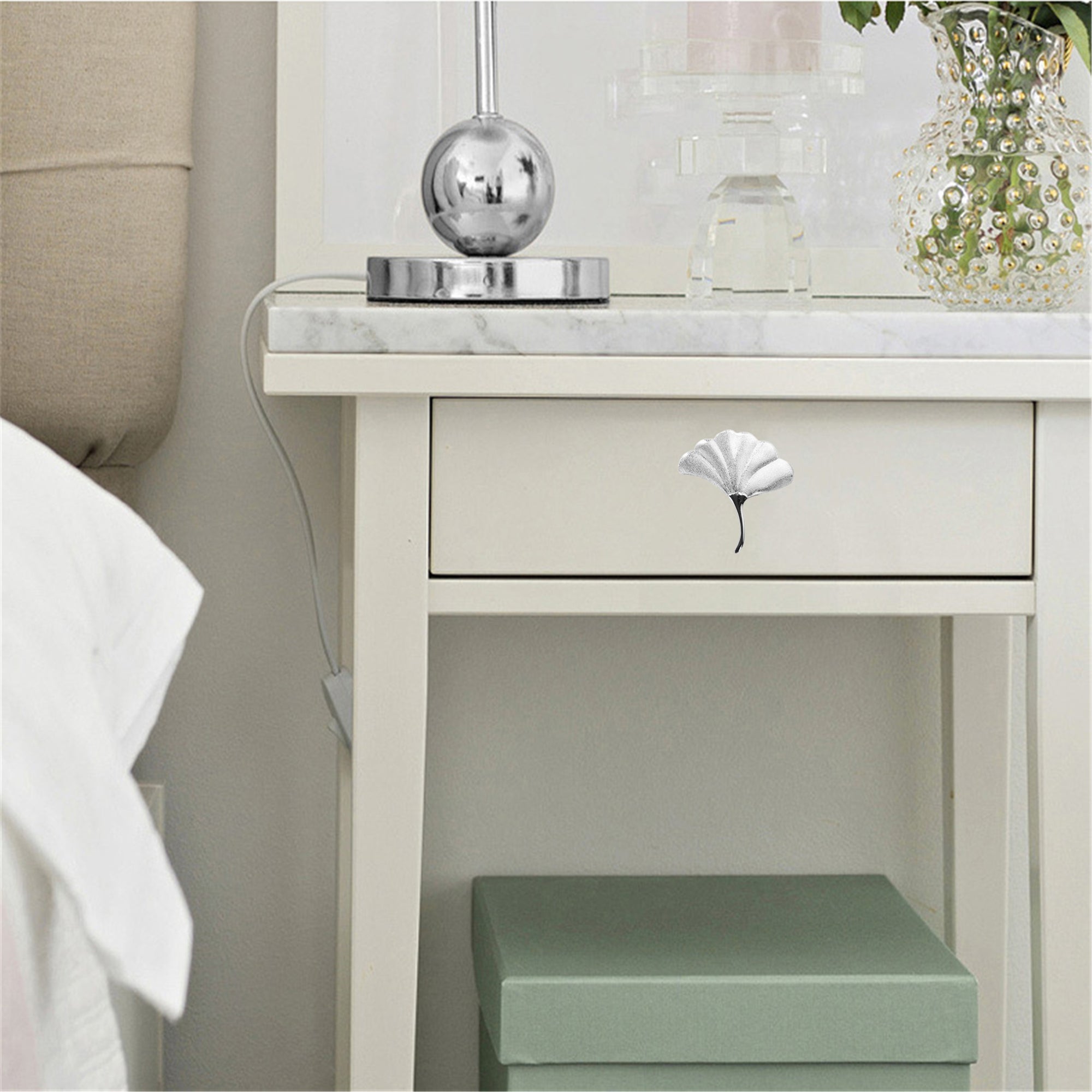 Ginkgo Leaf Drawer Knobs Modern Cabinet Pull Handle for Wardrobe Cupboard Drawer Bookcase Furniture (Small，Silver)